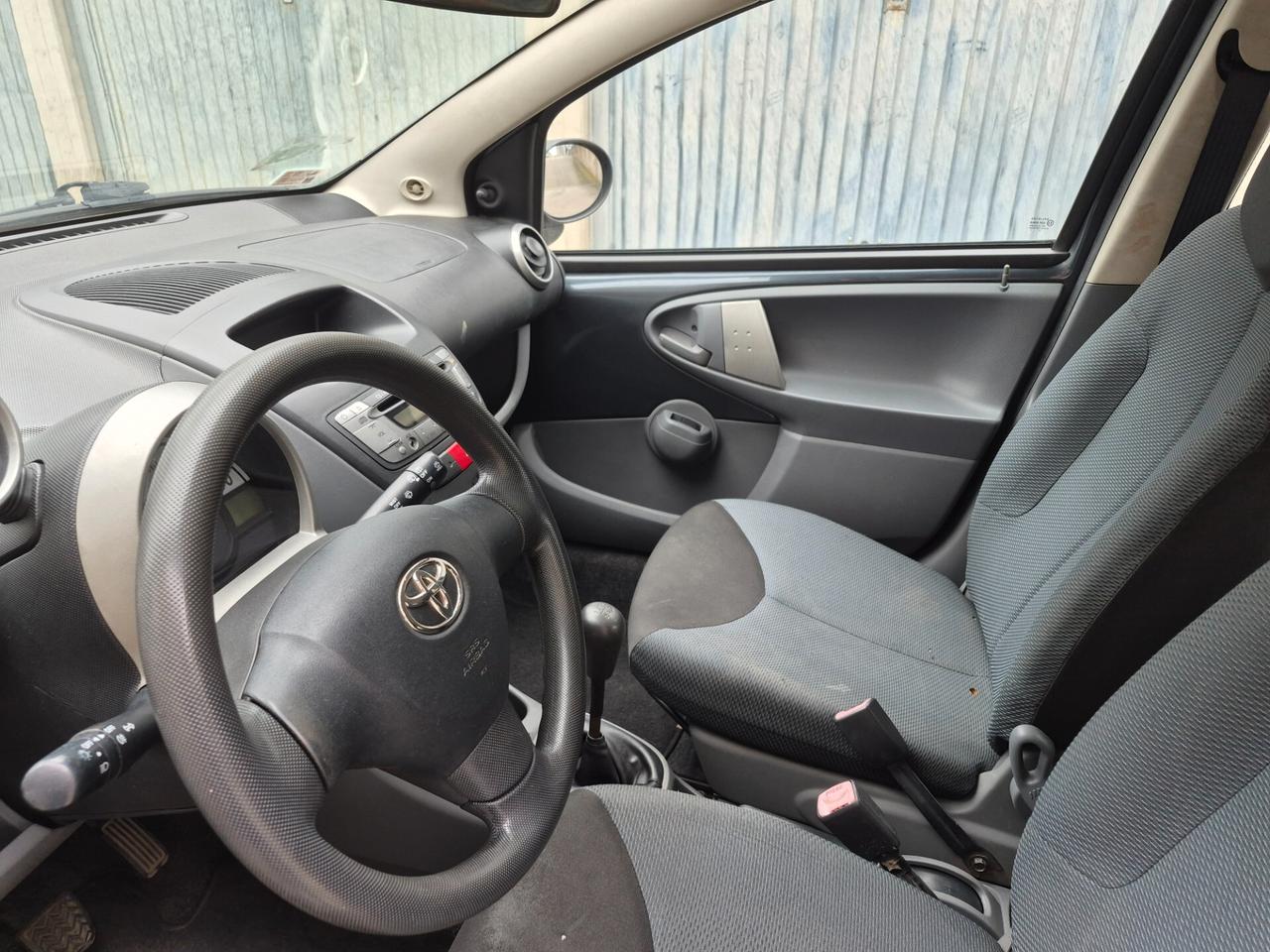 Toyota Aygo 1.0 12V VVT-i 5 porte Sol
