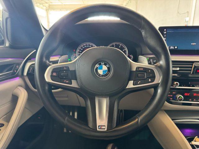 BMW 520 d xDrive Touring Msport //PELLE//20//LED//