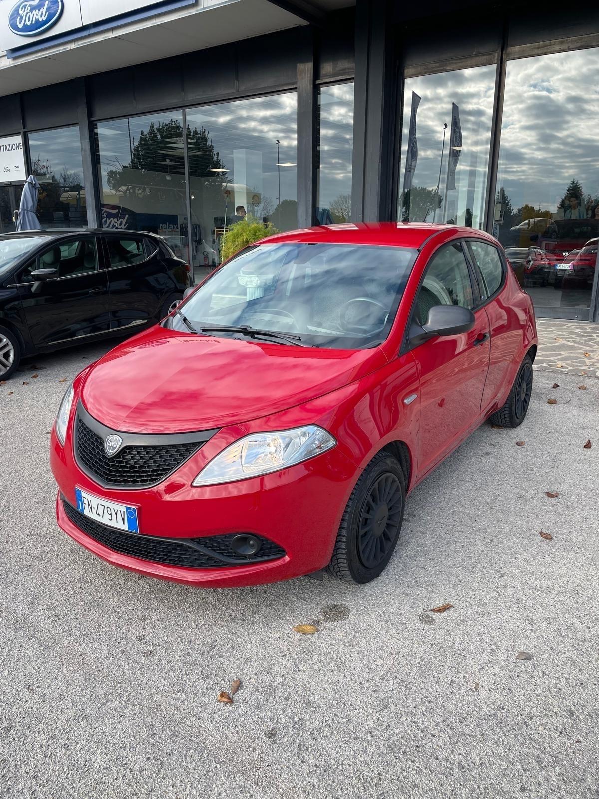 Lancia Ypsilon 1.2 69 CV 5 porte GPL Ecochic Gold