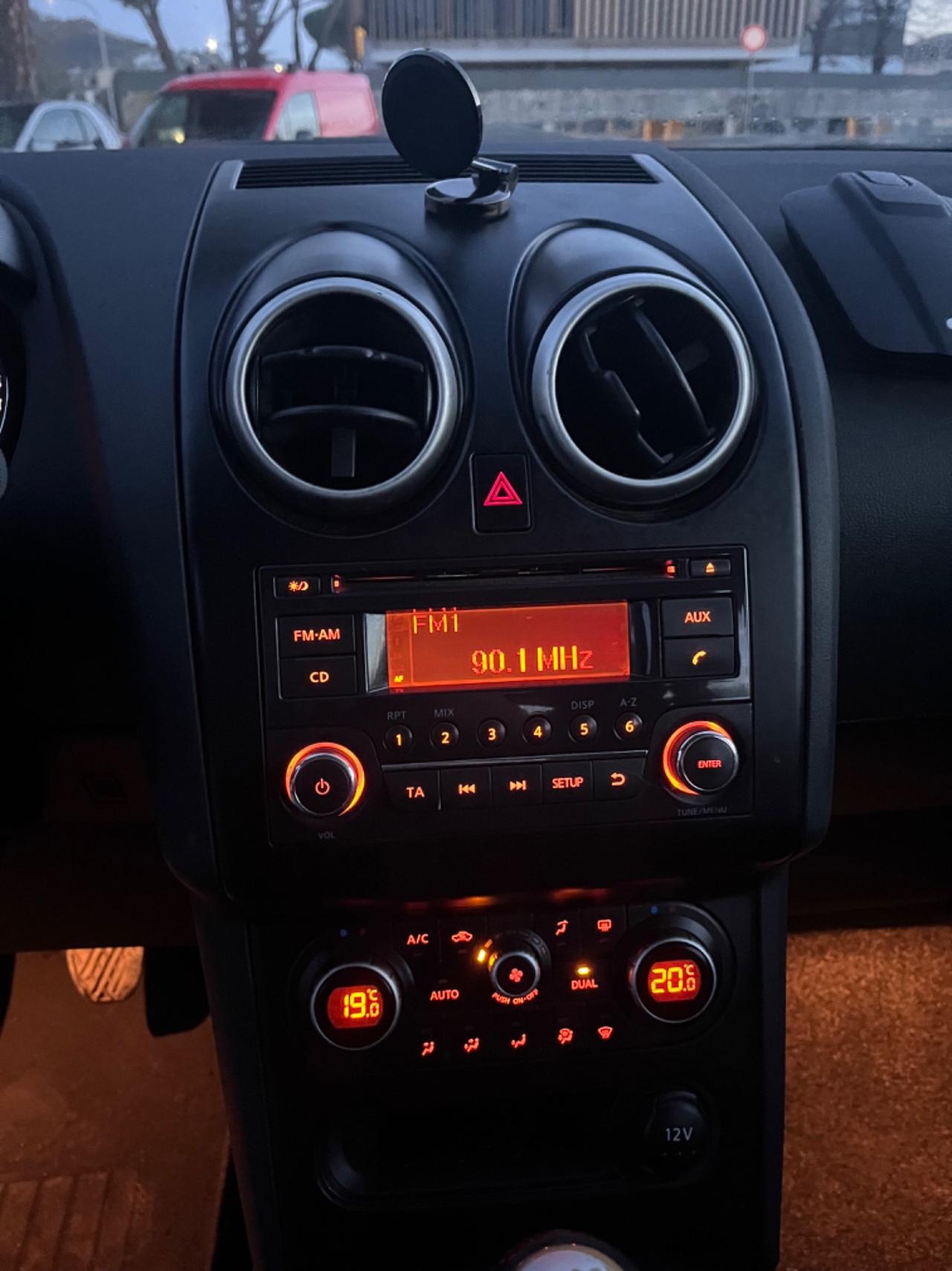 Nissan Qashqai 1.5 dCi PERFETTA SI NEOPATENTATI