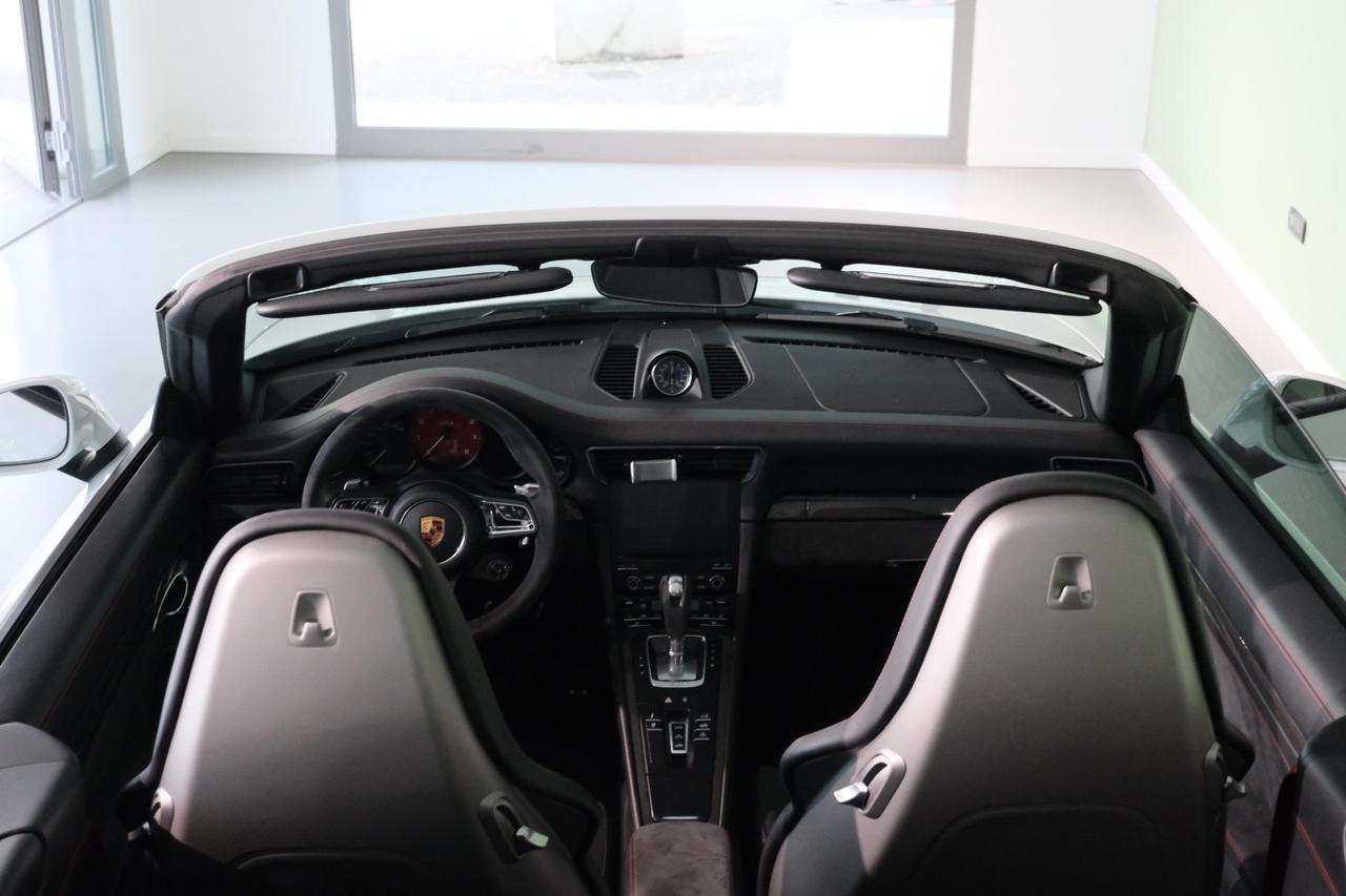 Porsche 911 Cabrio 3.0 Carrera GTS