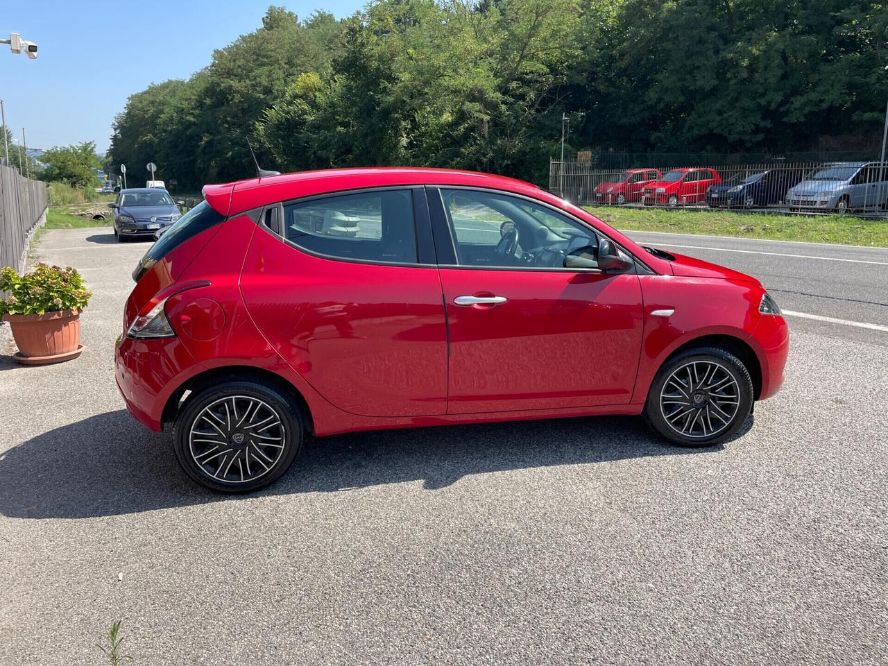 Lancia Ypsilon 1.0 FireFly 5 porte S&S Hybrid Ecochic Gold