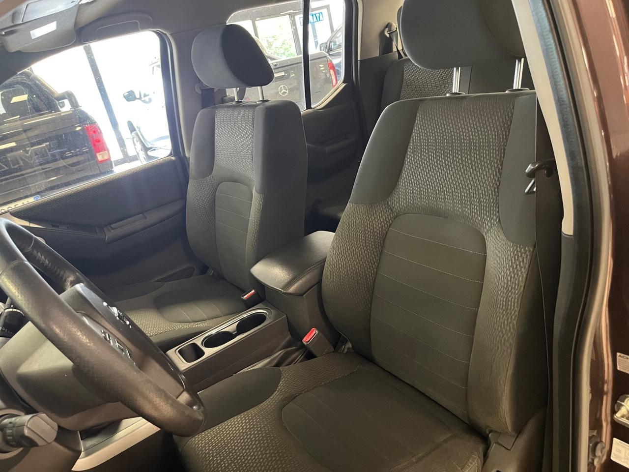 Nissan Navara 2.5 dCi 190CV 4x4 Manuale GancioTraino