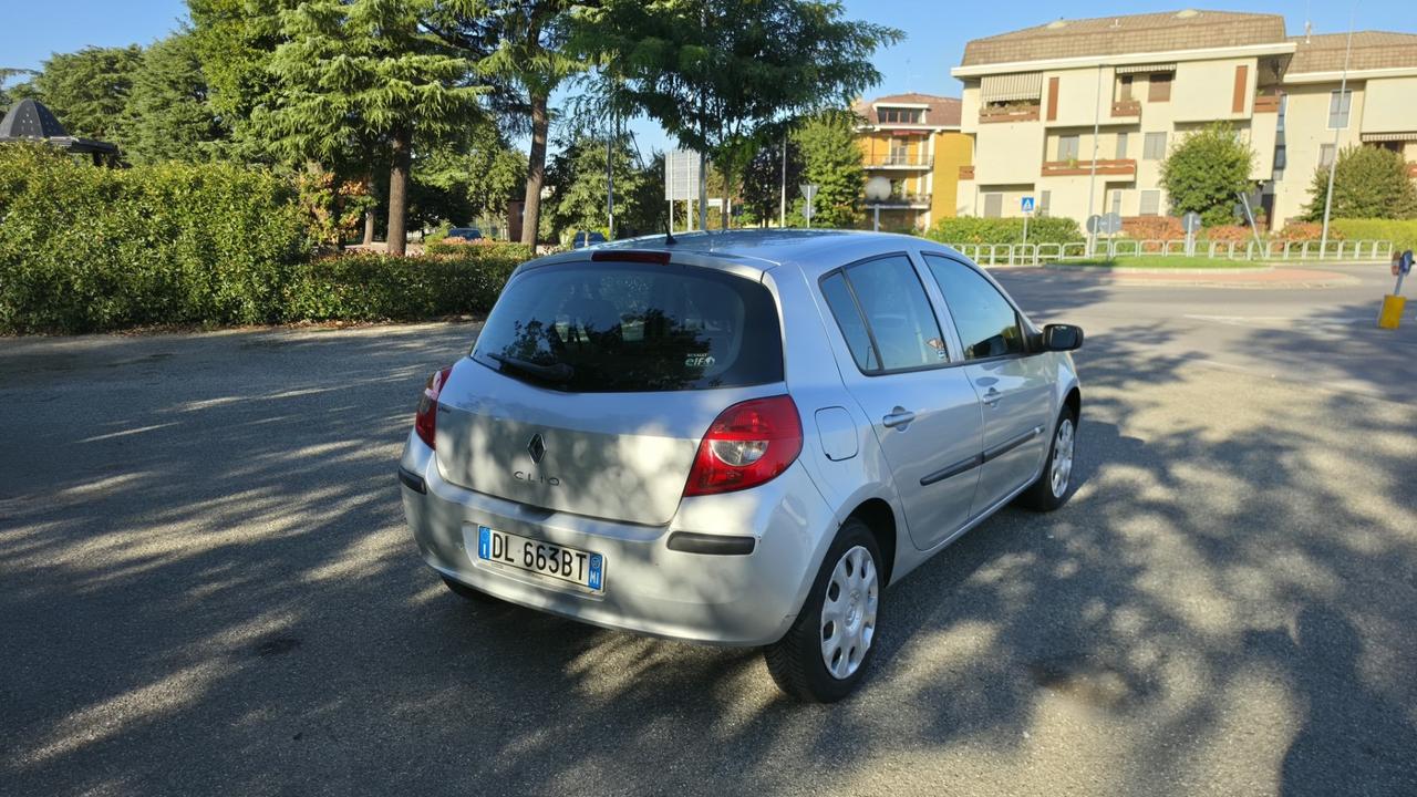 Renault Clio Storia 1.2 5 porte Dynamique