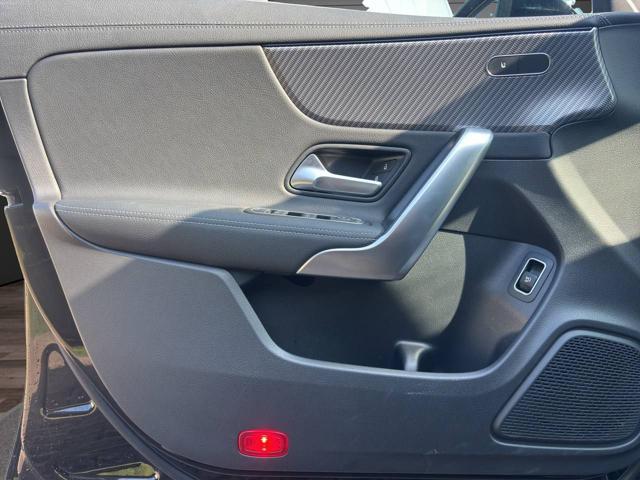 MERCEDES-BENZ CLA 180 Automatic Shooting Brake Advanced