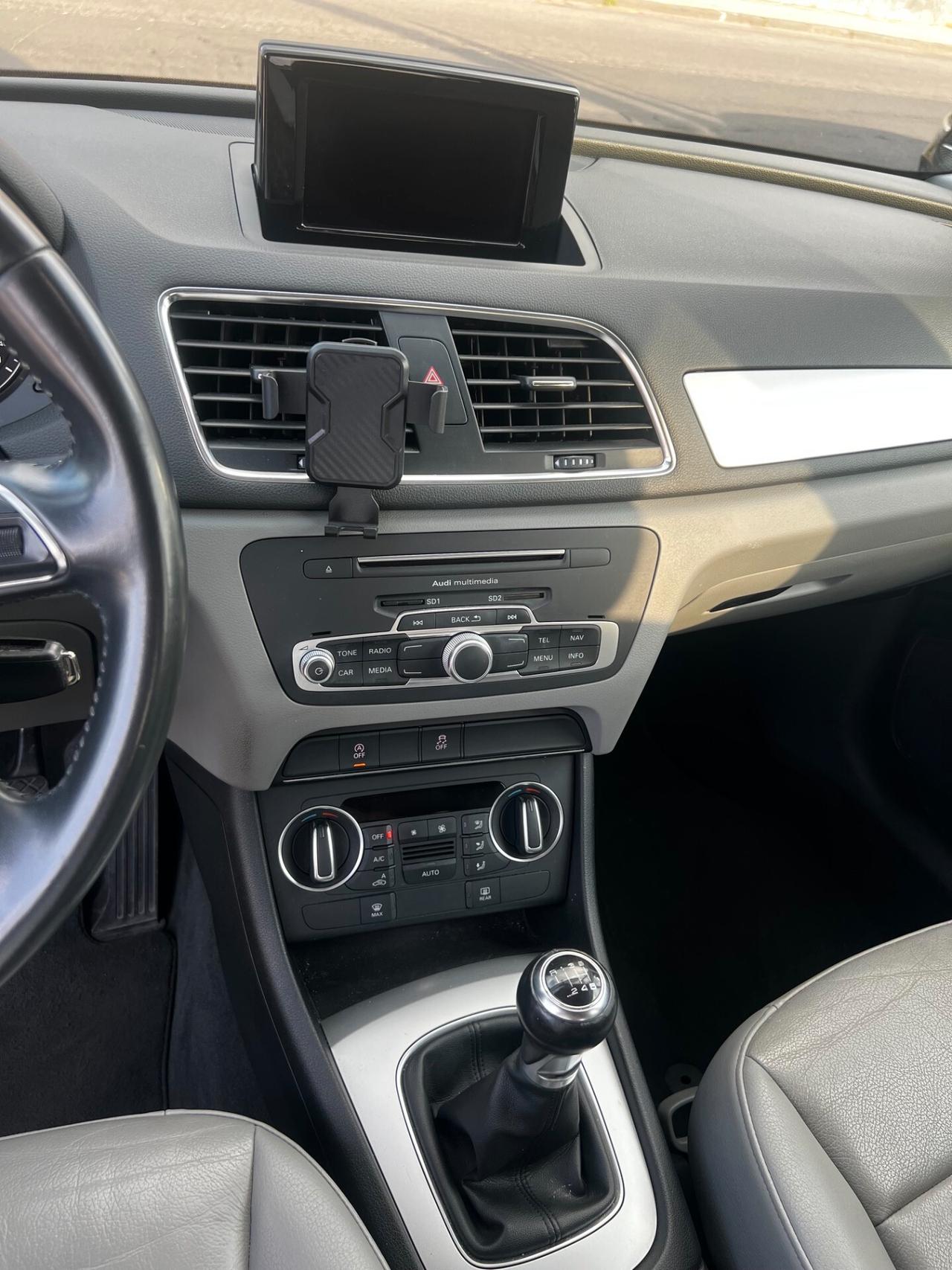 Audi Q3 2.0 TDI 150 CV Business