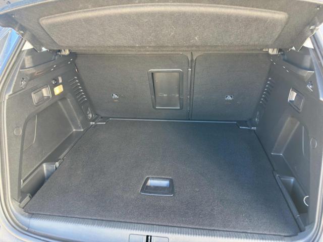 PEUGEOT 3008 BlueHDi 130 S&S EAT8 Business
