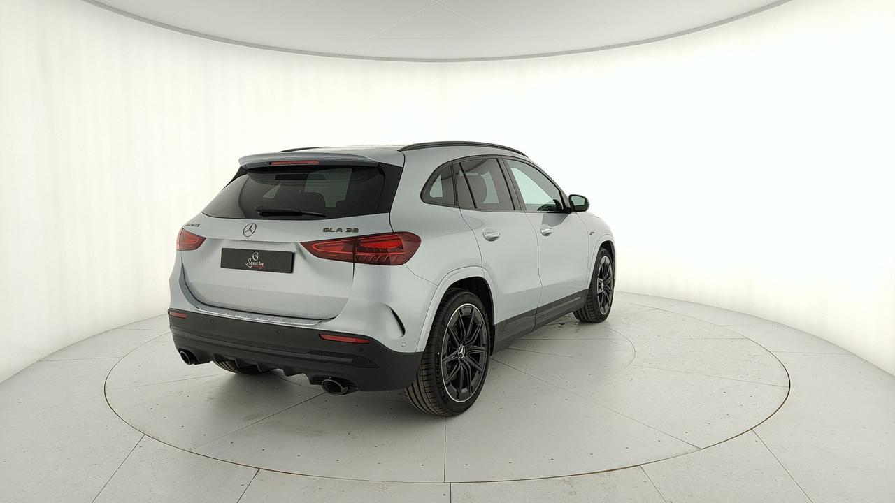 Mercedes-Benz Mercedes-AMG GLA 35 4MATIC