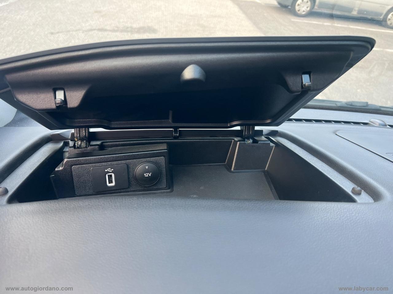 FORD Tou.Cust. 320 2.0 TDCi 130 aut. PC Tit.