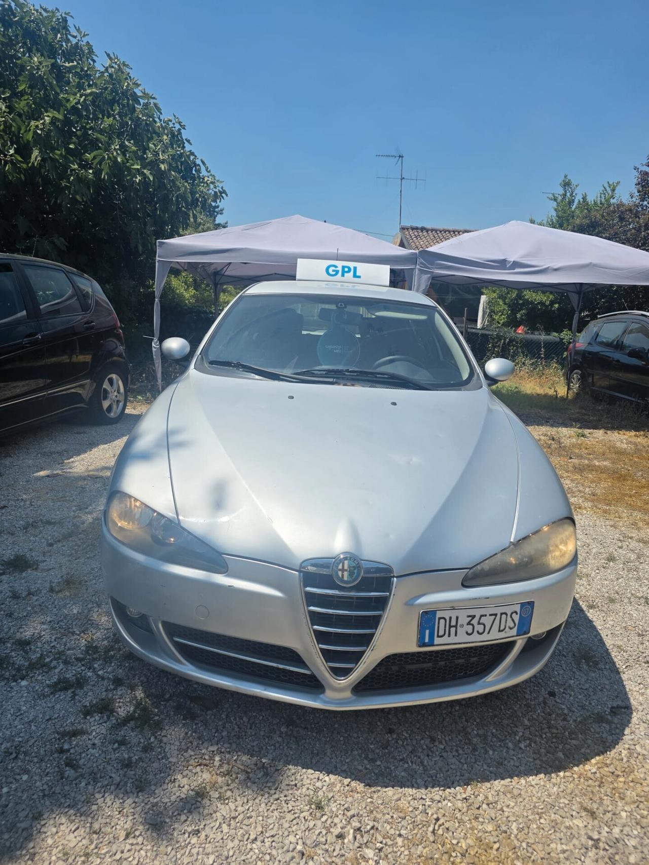 Alfa Romeo 147 1.6 cc GPL 5 porte full optional