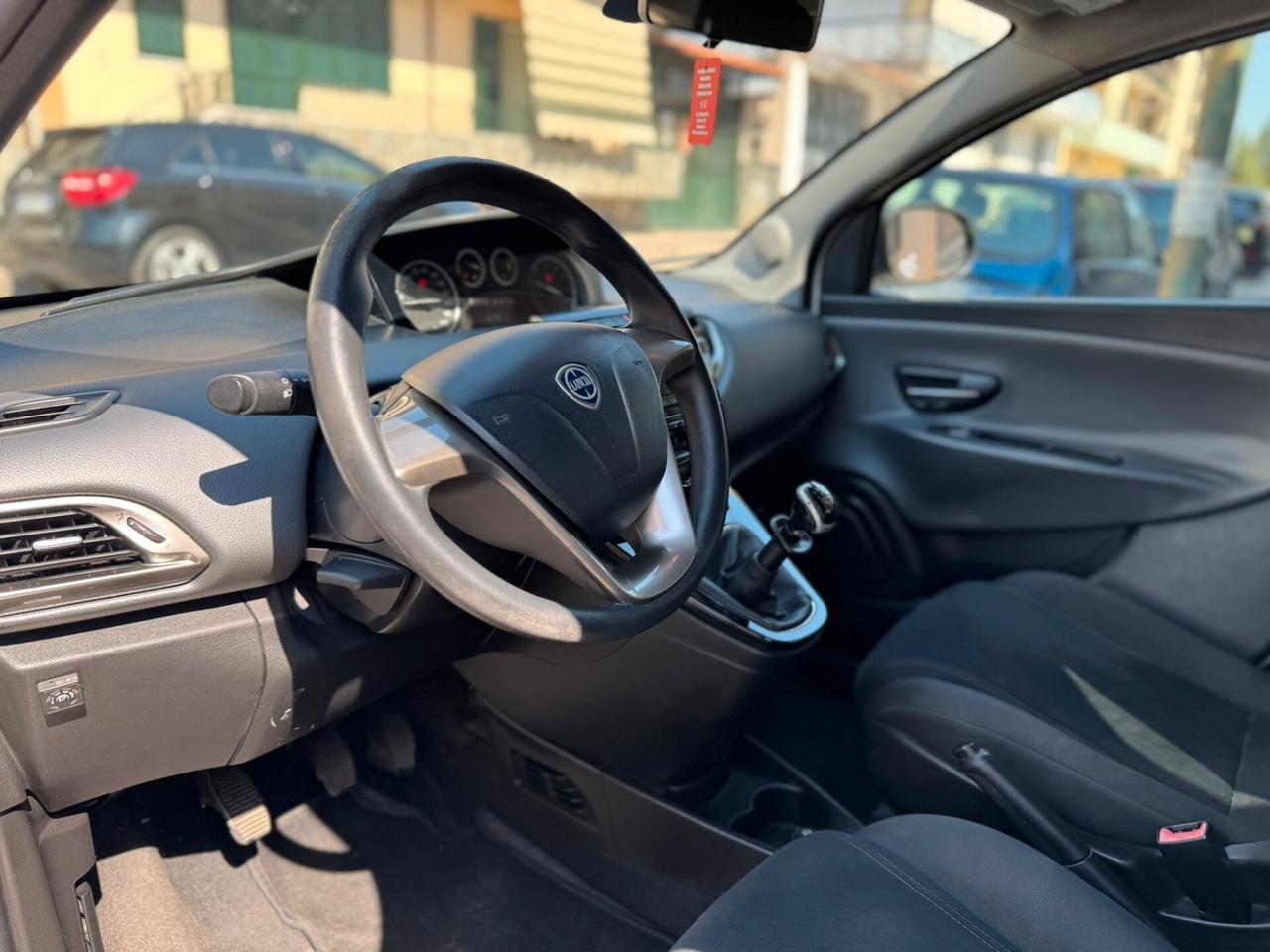 Lancia Ypsilon 1.2 69 CV 5 porte GPL Ecochic Elle