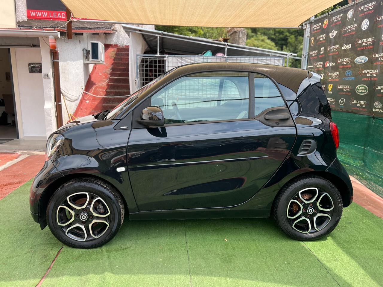 Smart ForTwo 1.0 71 cv Navigatore - Bracciolo - Cambio Automatico