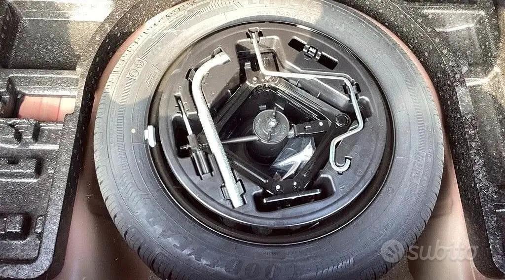 Fiat Tipo 1.3 Mjt 5 porte -City CROSS- Retrocamera