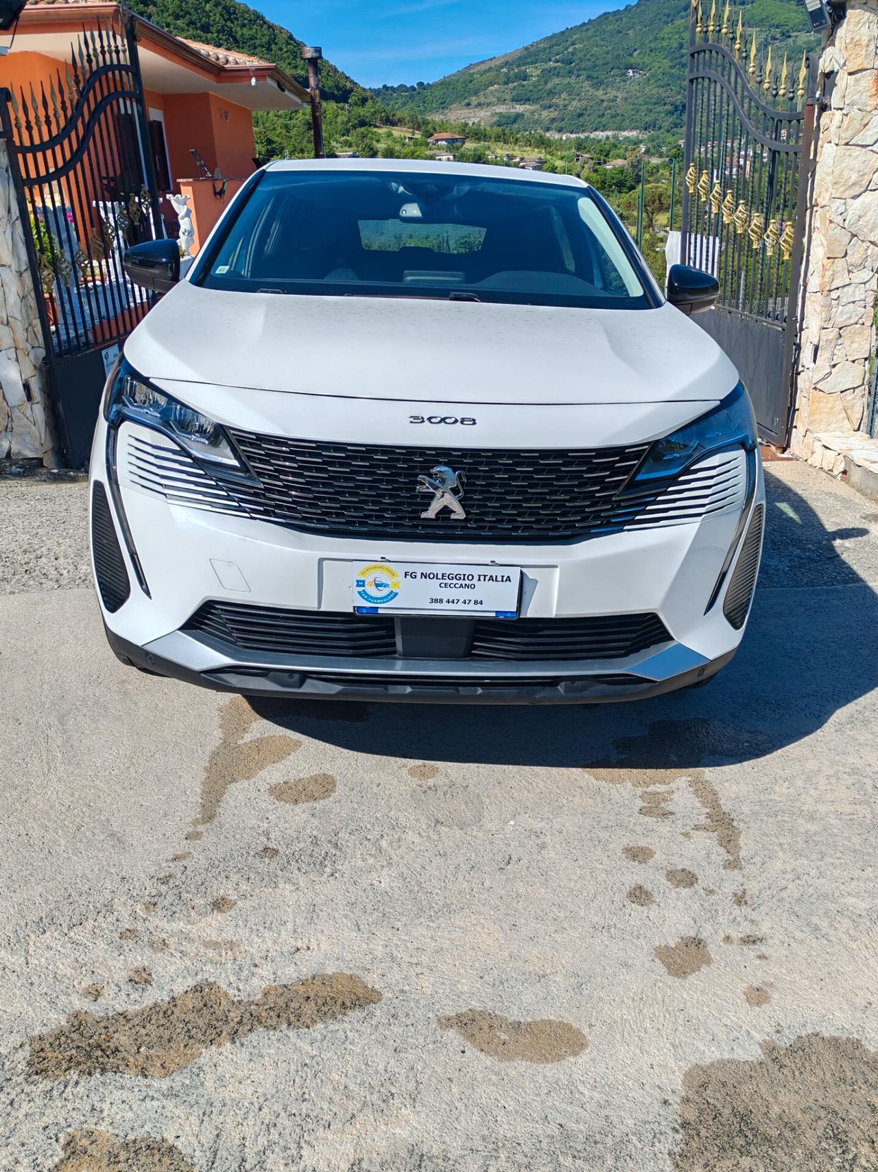 Scopri la PEUGEOT 3008 diesel automatica