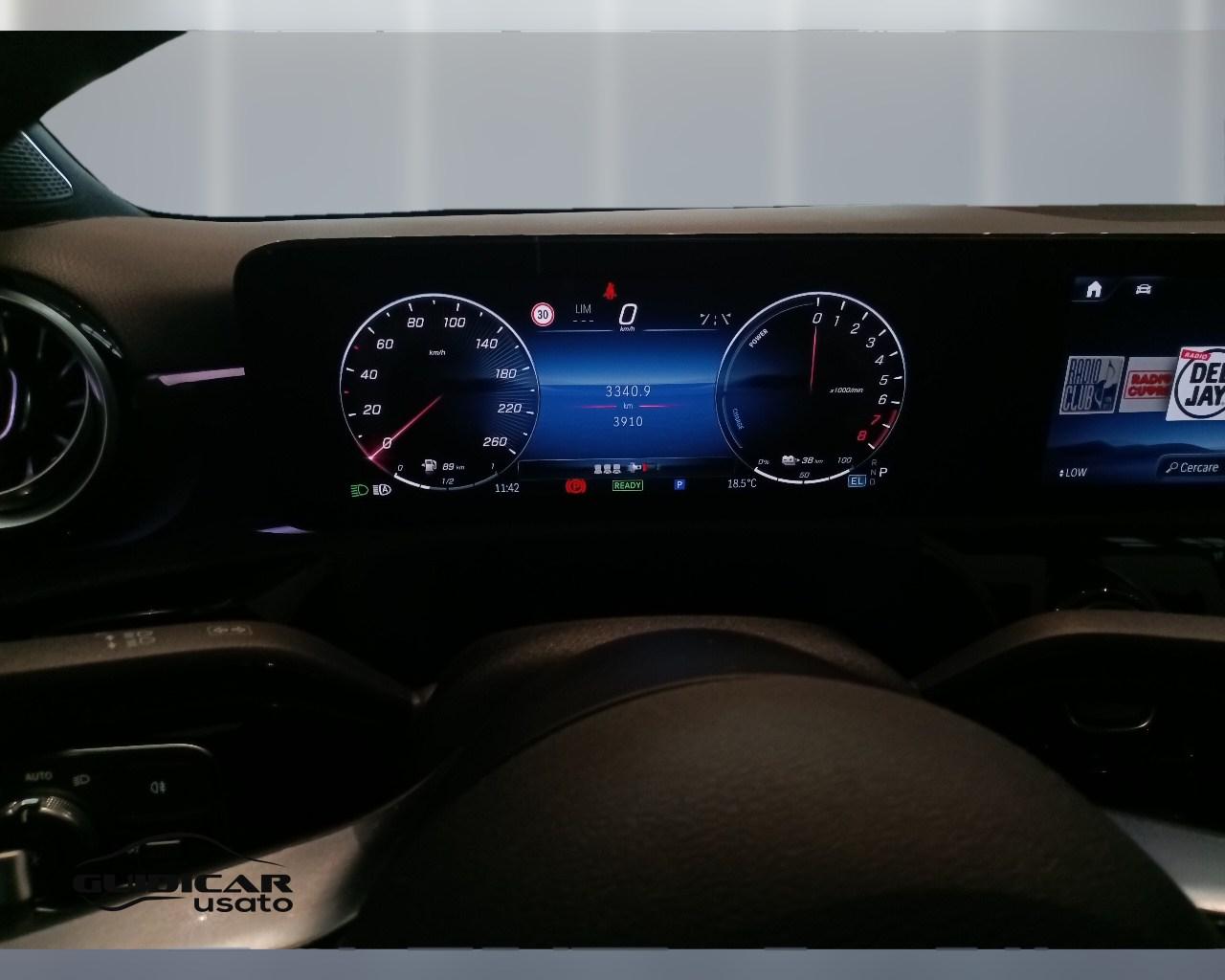 Mercedes-Benz Classe A - V177 2023 - A 250 e phev AMG Line Advanced Plus auto