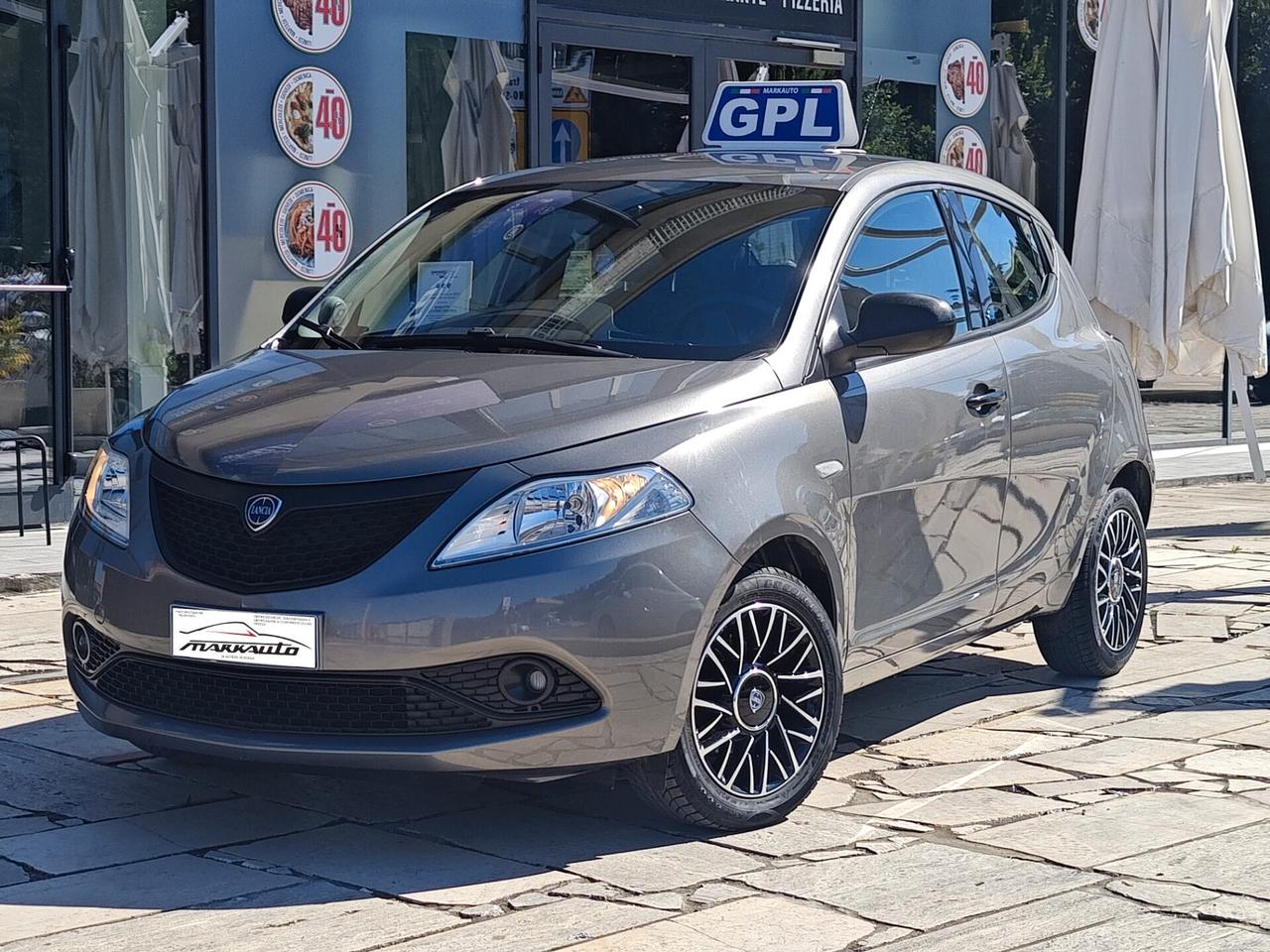 LANCIA YPSILON 1.2 69 CV 5P. GPL ECOCHIC ELEFANTINO BLU