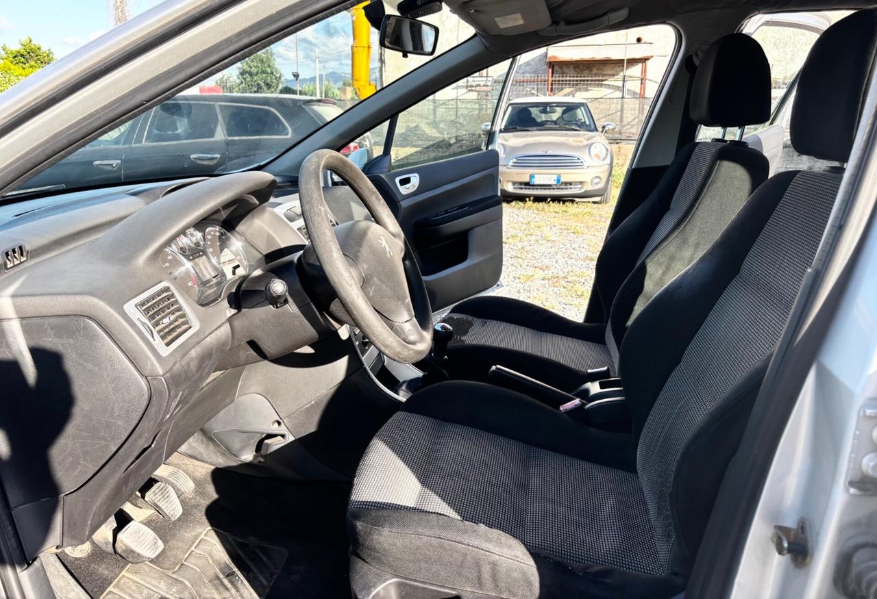 Peugeot 307 1.6 16V HDi 90CV 5p. XT