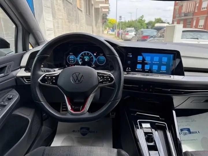 Volkswagen Golf GTI 2.0 TSI PERFORMANCE