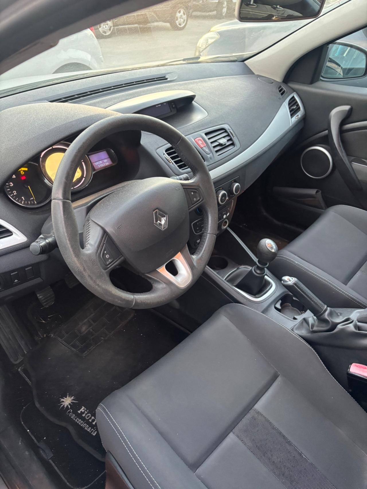 Peugeot bipper autocarro