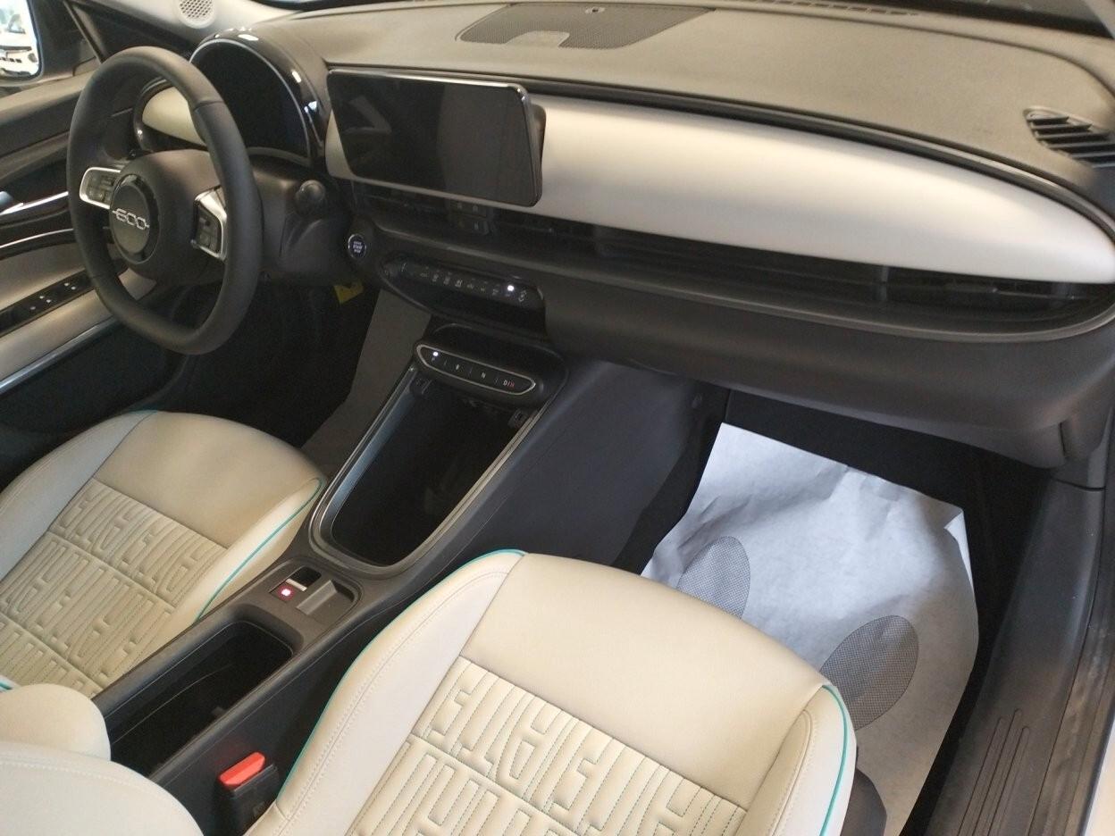 Fiat 600 1.2 hybrid La Prima 110cv * AUTOMATICA * 2025 *
