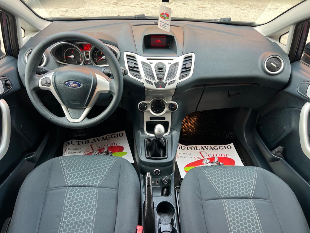 Ford Fiesta 1.4 16V 5p. Bz.- GPL Titanium Bs.