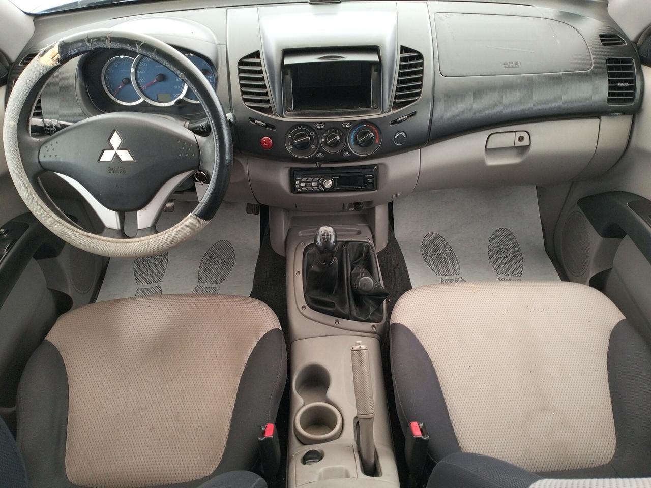 Mitsubishi L200 2.5 136CV Double Cab Invite