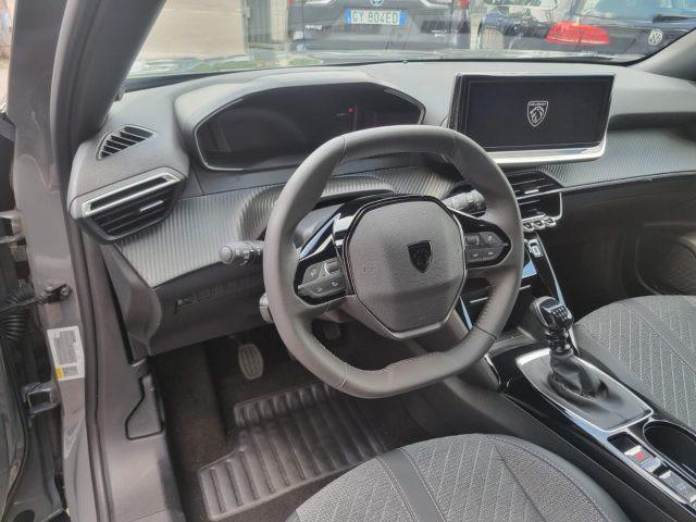 PEUGEOT 2008 PureTech 100 S&S Allure