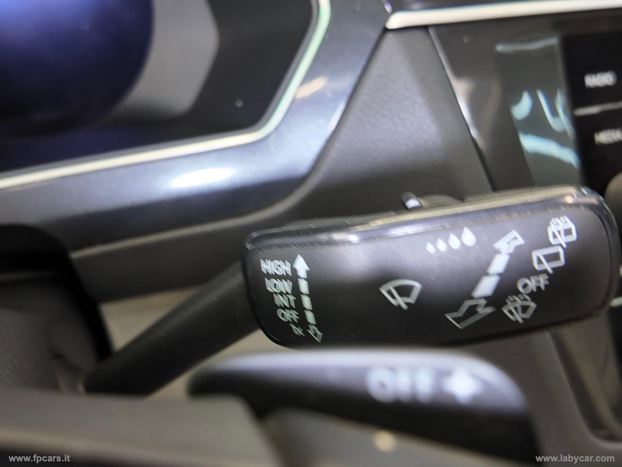 VOLKSWAGEN Tiguan 2.0 TDI DSG Advanced BMT TETTO APRIBILE