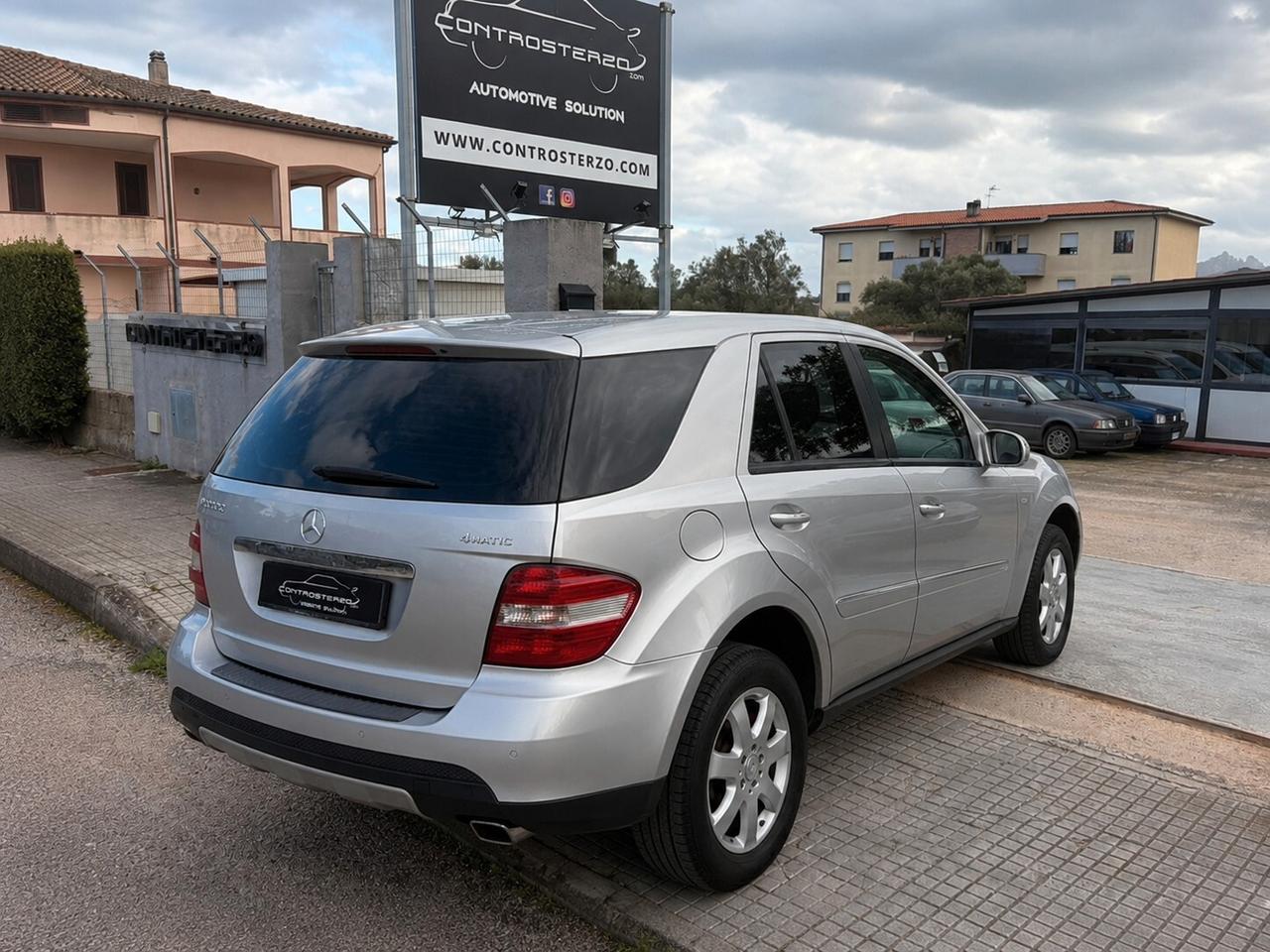 MERCEDES ML320-GANCIO TRAINO