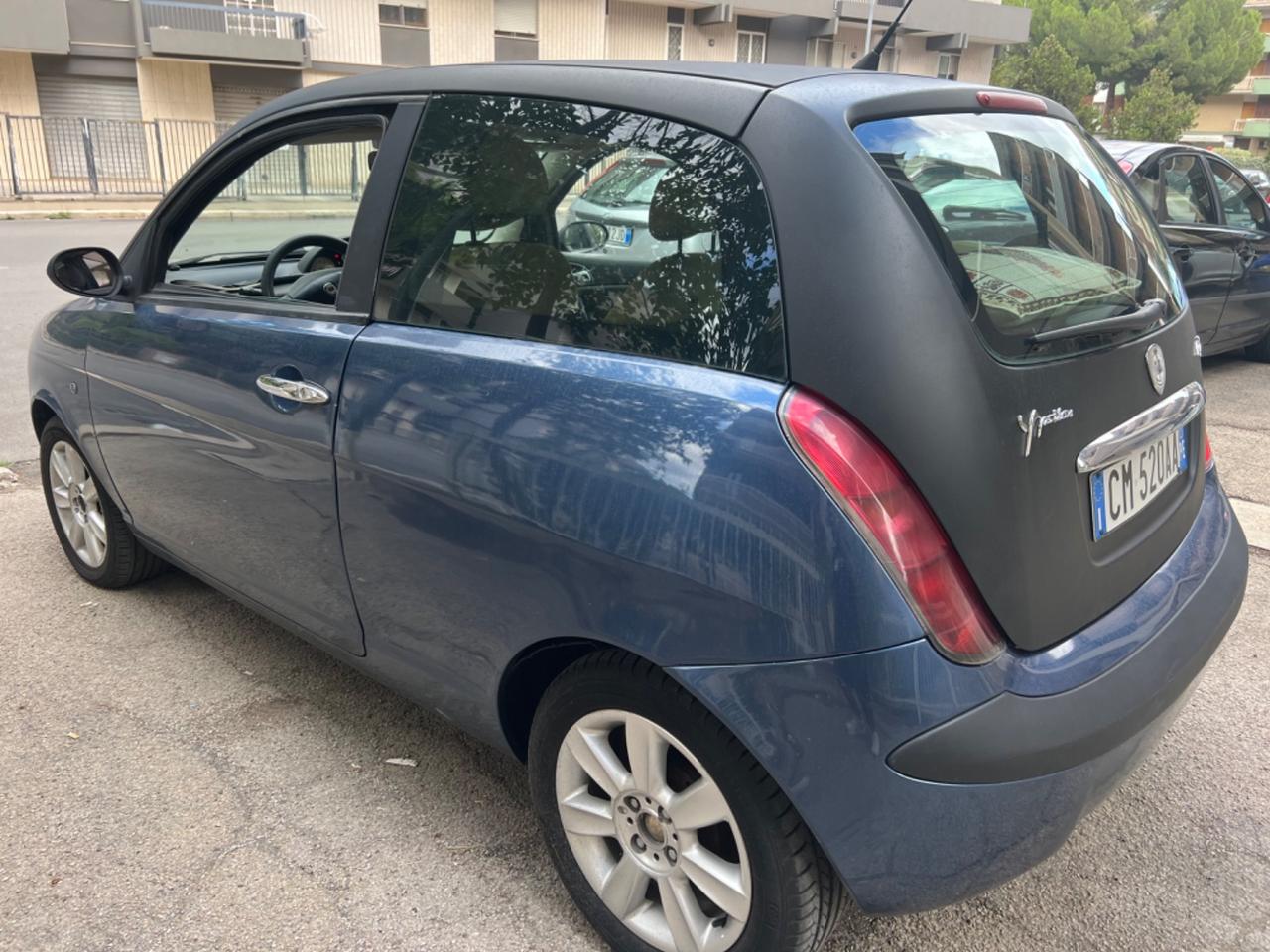 Lancia Ypsilon 1.3 Multijet 16V Argento