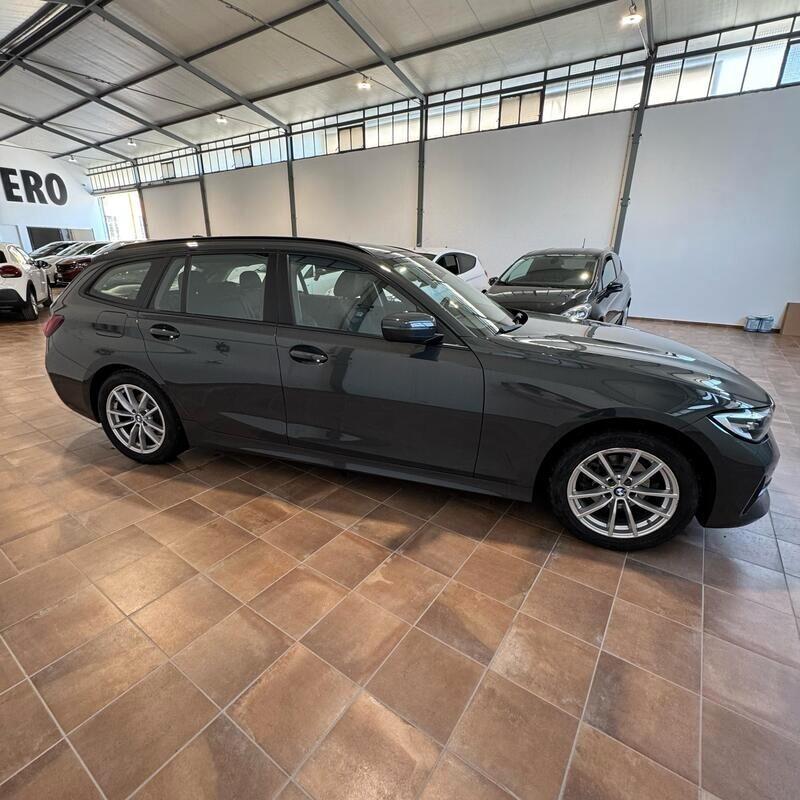 BMW SERIE 3 318d SW ADVANTAGE TOURING AUTOMATICA