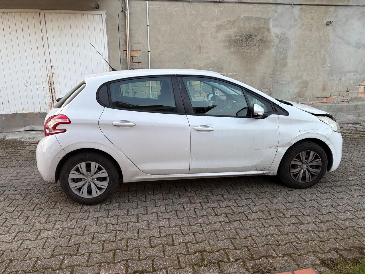 Peugeot 208 1.2 PURETECH INCIDENTATA MARCIANTE