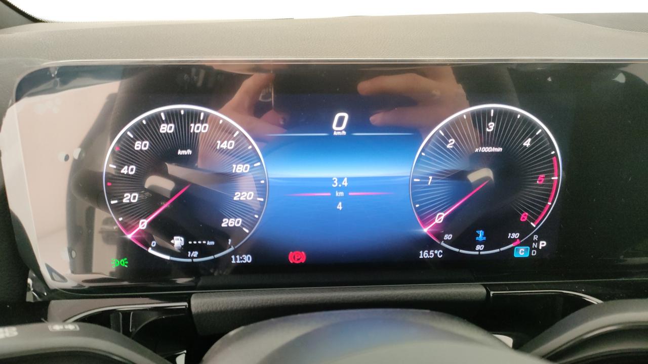 Mercedes-Benz GLA 200 d automatic