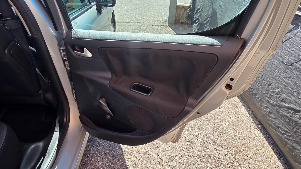 Peugeot 207 1.4 VTi 95CV 5p. neo patentati unico proprietario
