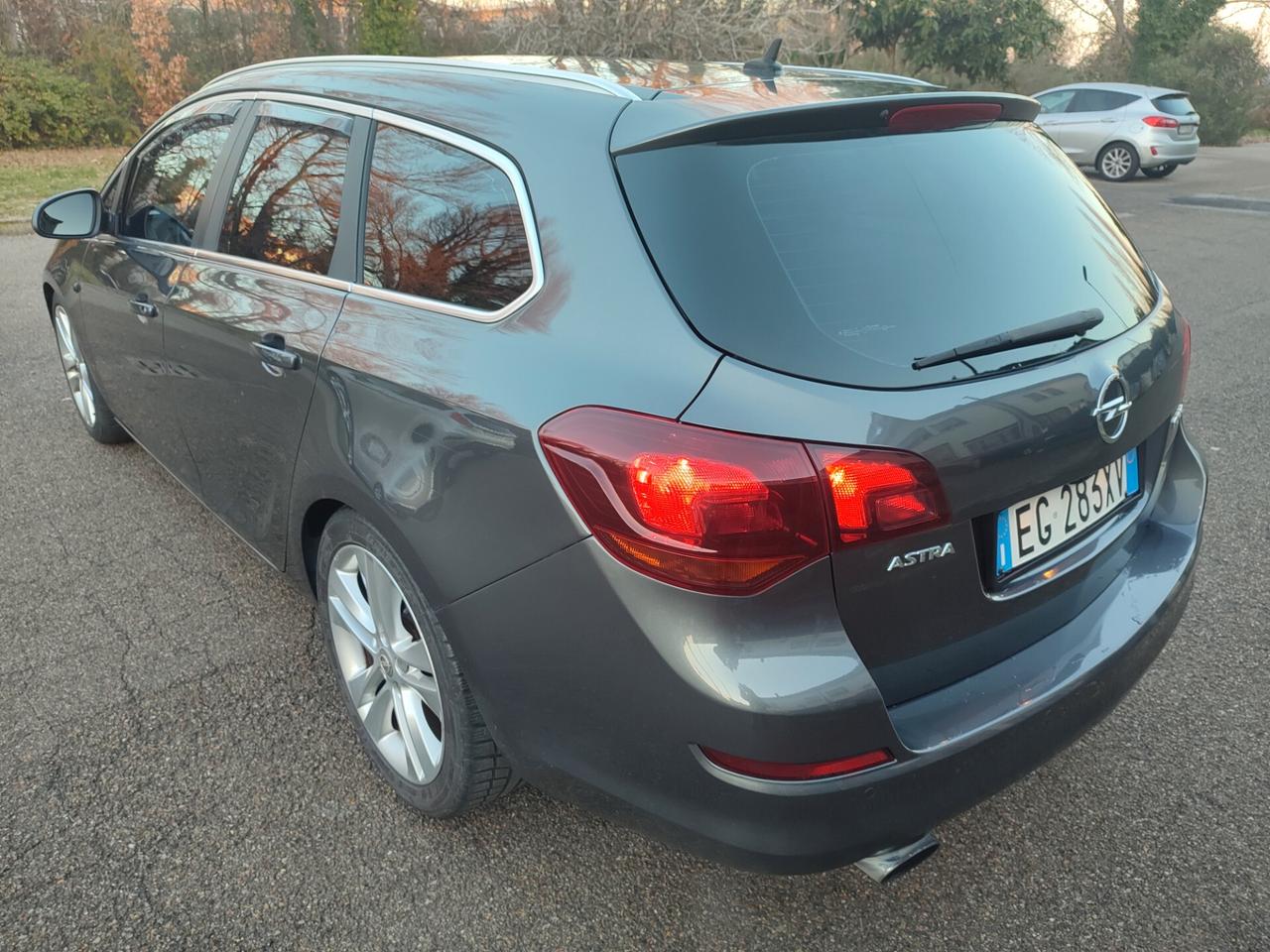 Opel Astra 1.6 Turbo 180CV Sports Tourer Cosmo S