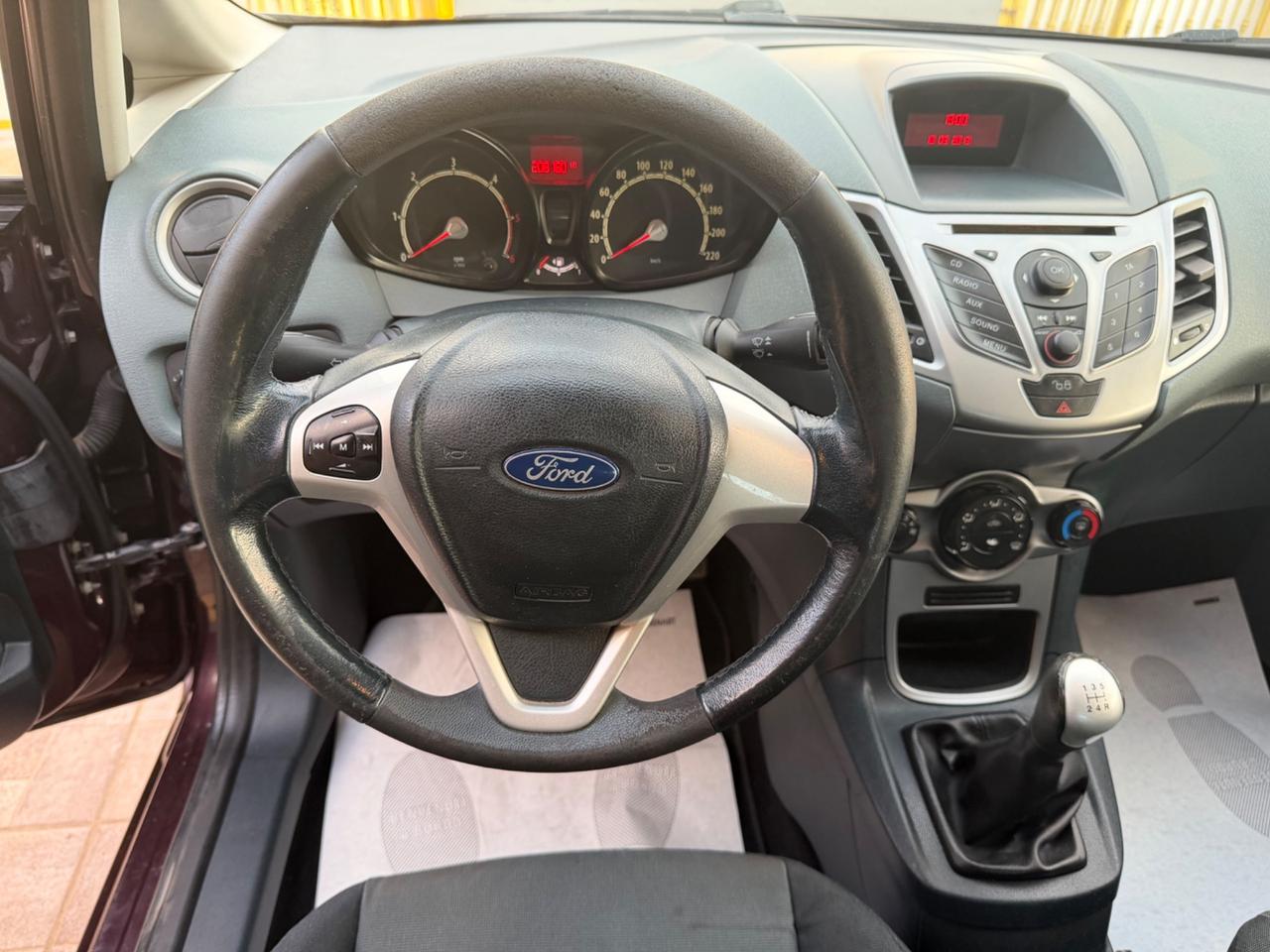 Ford Fiesta 1.4 TDCi 5p. Titanium