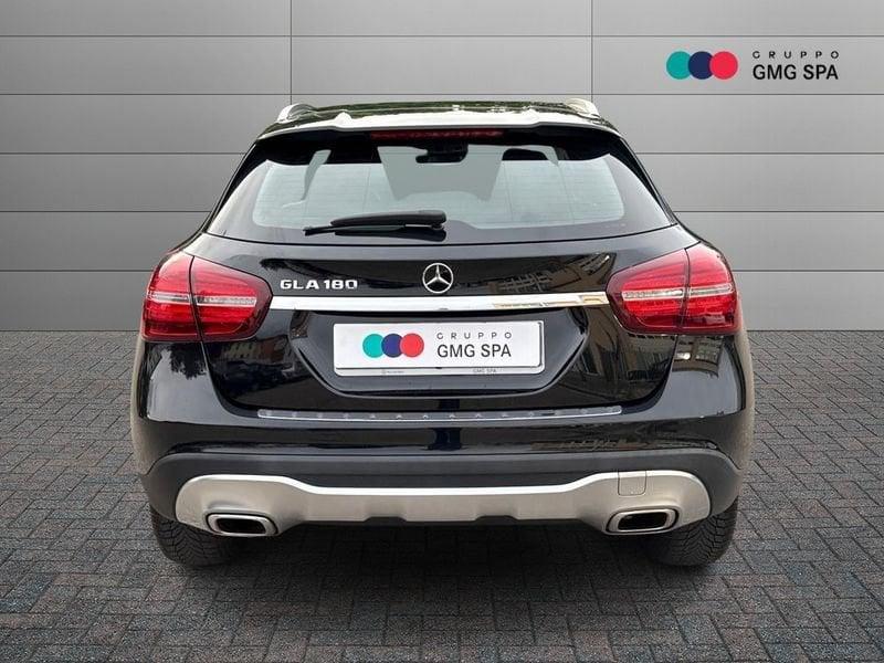 Mercedes-Benz GLA 180 Sport auto