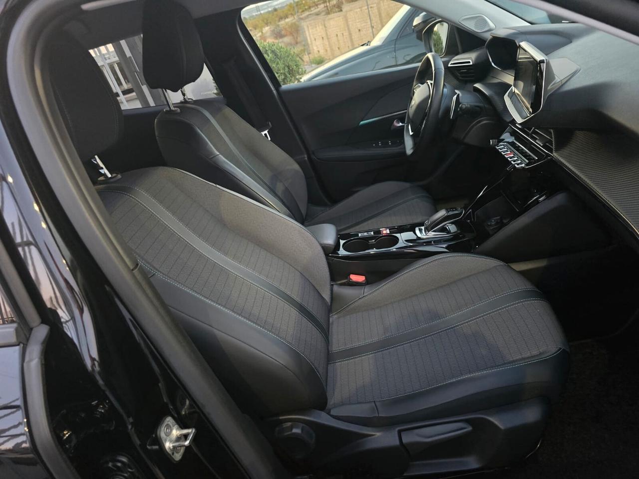 Peugeot 2008 BlueHDi 130 S&S EAT8 Allure