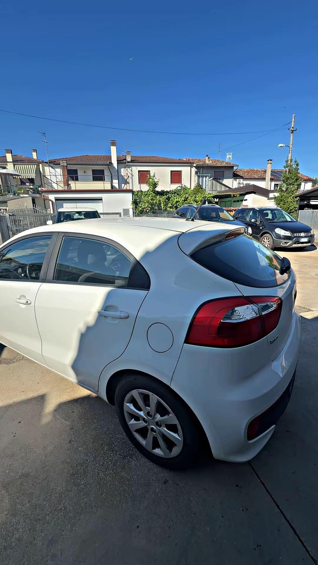 Kia Rio 1.1 CRDi 5p. Cool