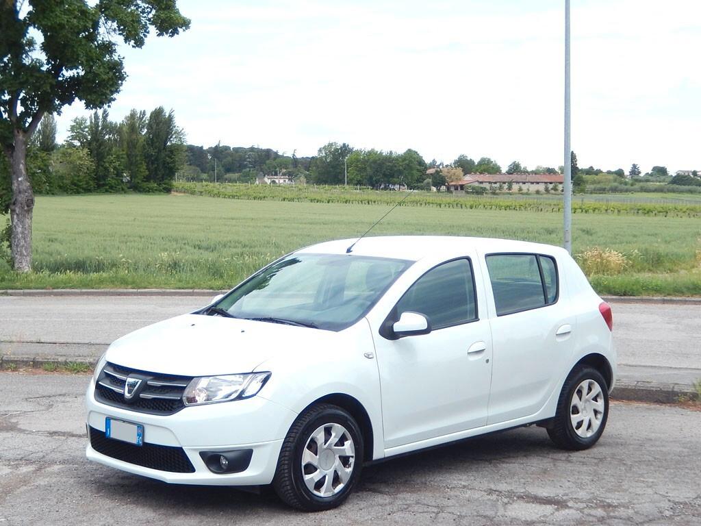 DACIA SANDERO 1.2 impianto GPL -UNIPROPRIETARIO