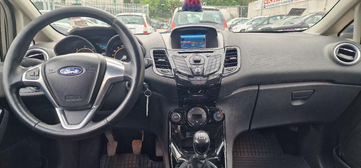 FORD Fiesta 1.5 TDCi 75CV 5p. Titanium