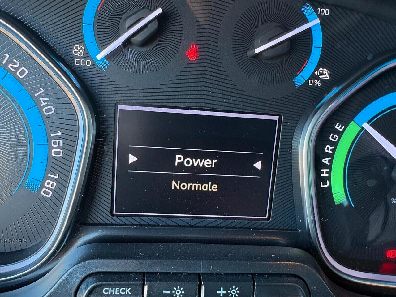 Peugeot Expert 50 kWh PL-TN PREMIUM Standard SPOTICAR