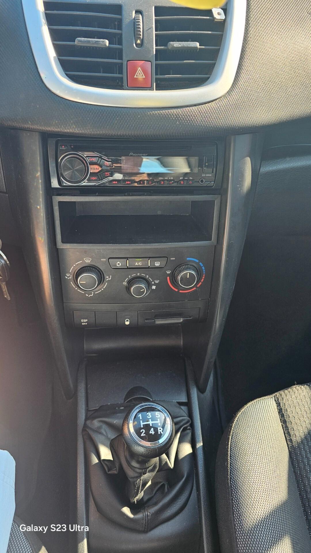 Peugeot 207 1.4 8V 75CV 3p. Access ECO GPL