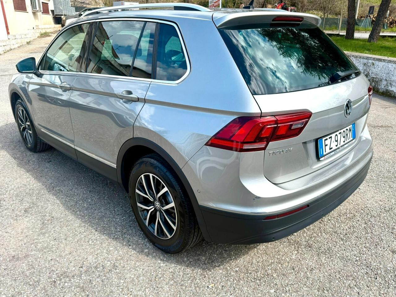 Volkswagen Tiguan 2.0 TDI SCR DSG Sport BlueMotion Technology