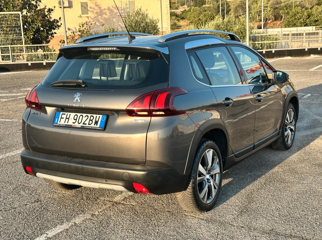 Peugeot 2008 PureTech Turbo 130 S&S Allure