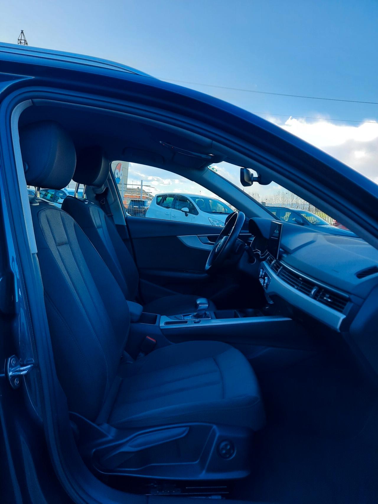 Audi A4 Avant 35 TDI S tronic Sport cokpit radar