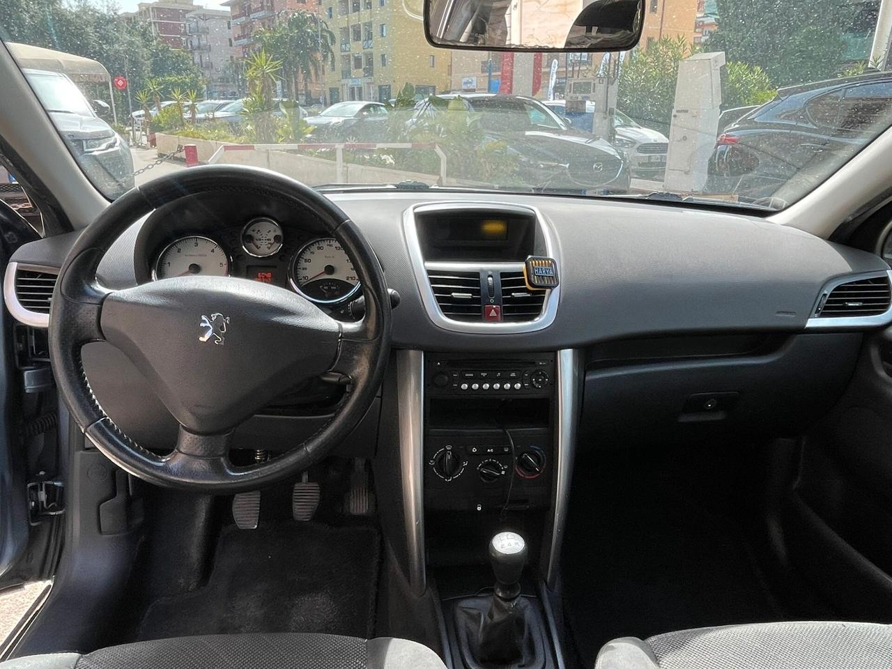 Peugeot 207 1.6 HDi 90CV 5p. XS