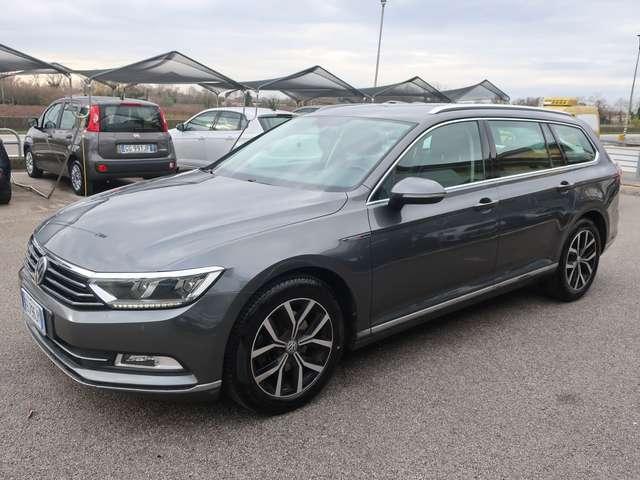 Volkswagen Passat Variant Passat VIII 2.0 tdi SW Highline 4motion 190cv dsg