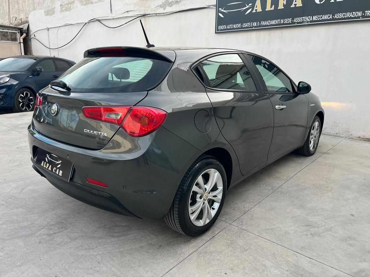Alfa Romeo Giulietta EXCLUSIVE