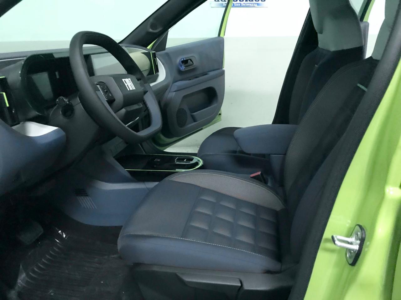 Fiat Grande Panda 1.2 Hybrid 110 CV S&S La Prima